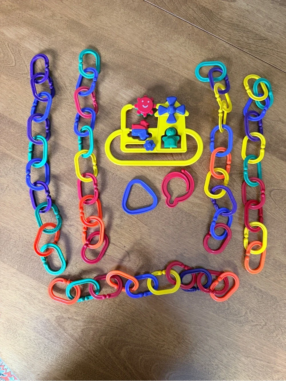 Discovery Toys Boomering Links - EUC 50 Pieces Plus Toy